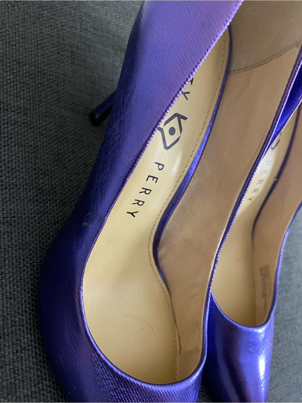 Katy Perry Metallic Closed Toe Purple Heels Size 7.5M Used - Picture 2 of 8